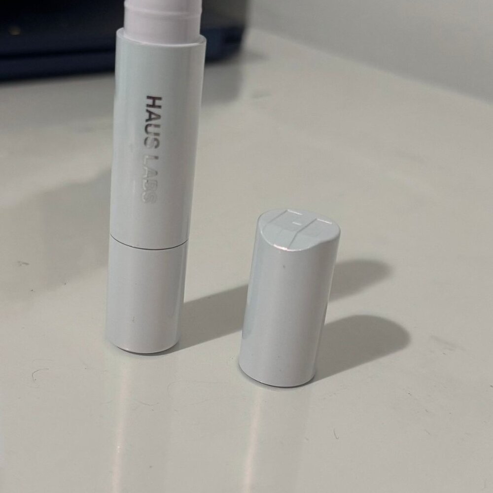 HAUS LABS BY LADY GAGA BIO-RADIANT™ GLASSY HIGHLIGHTER BALM - Picture 3 of 3